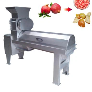 Очистка свіжого граната